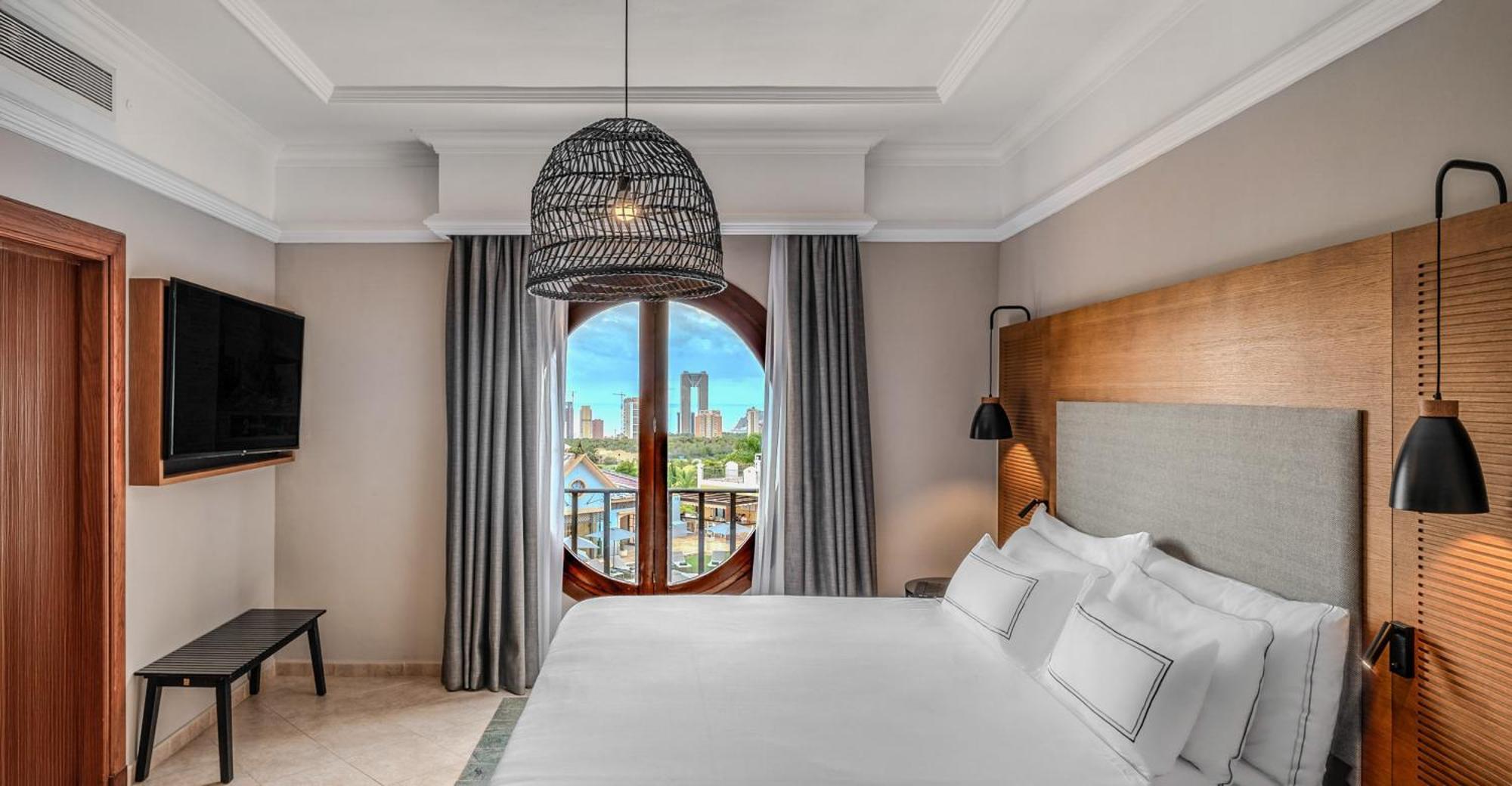The Level At Melia Villaitana (Adults Only) Бенидорм Экстерьер фото
